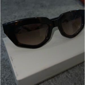 Dezi Sunglasses On Read